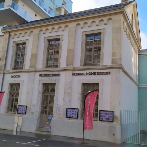 Devanture de l'agence Plurial Home Expert de Reims