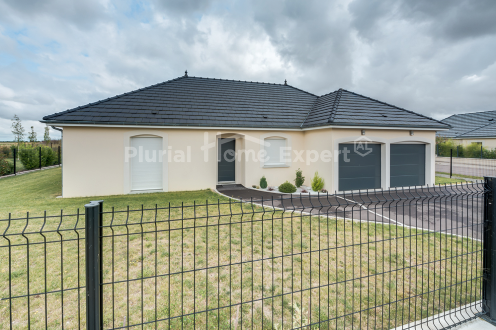 Maison de plain-pied Plurial Home Expert
