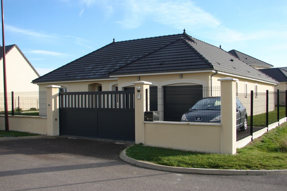Maison traditionnelle de plain-pied livrée
